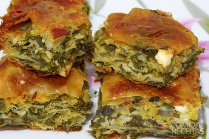 Torta de Escarola com Requeijão