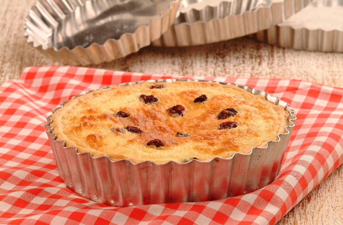 Torta de Uva-Passa com Coalhada