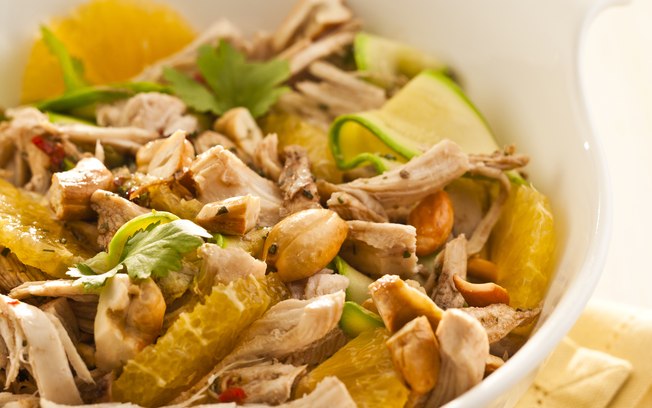 Salada de Frango ao Molho de Laranja
