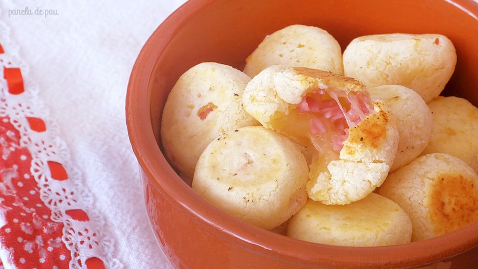 Pão de Queijo Recheado para Festa