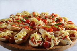 Bruschetta de Pão Francês e Mussarela