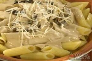 Penne ao Molho de Funghi Seco 