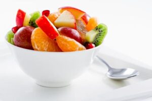 Salada de Frutas com Calda de Laranja e Azeite 