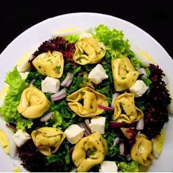 Salada de Tortelini com Ovos