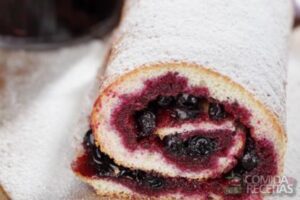 Rocambole de Frutas Vermelhas 02