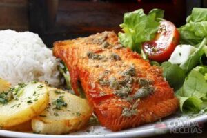 Salmão com Batatas ao Forno
